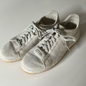 Nike canvas/mesh sneakers women’s size 9